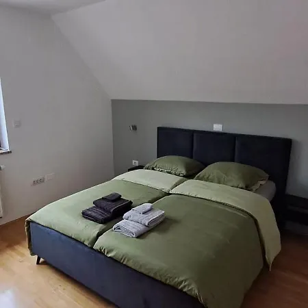 Hisa Haasberg * Planina (Notranjska)