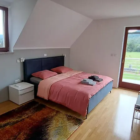 Hisa Haasberg Vila Planina (Notranjska)
