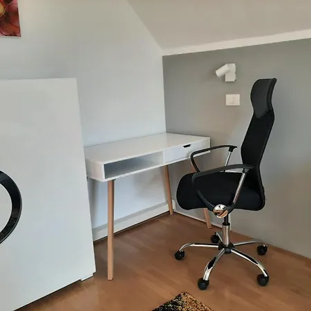 Hisa Haasberg * Planina