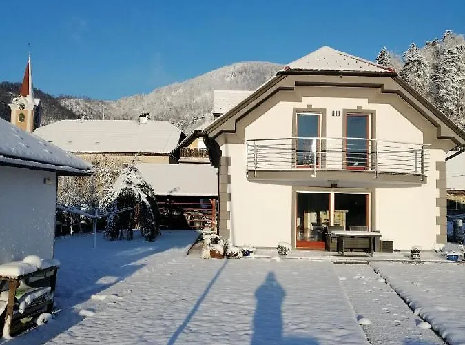 Hisa Haasberg Villa Planina (Notranjska)